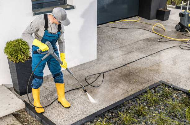 Why Choose Our Certified Pressure Washing Experts for Your Project Needs in Plano, KY?